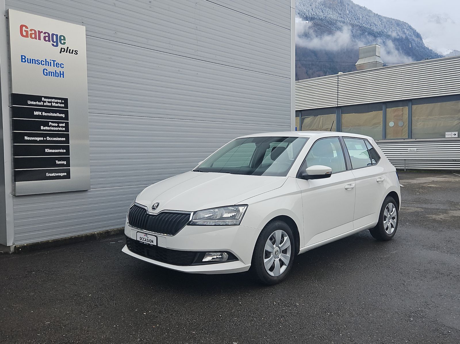 SKODA Fabia 1.0 TSI Ambition DSG-image-0