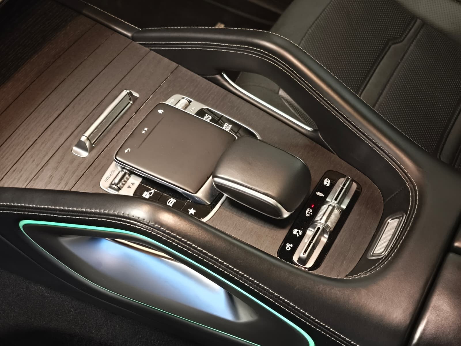MERCEDES-BENZ GLE 53 AMG 4Matic+ 9G-Speedshift-image-13
