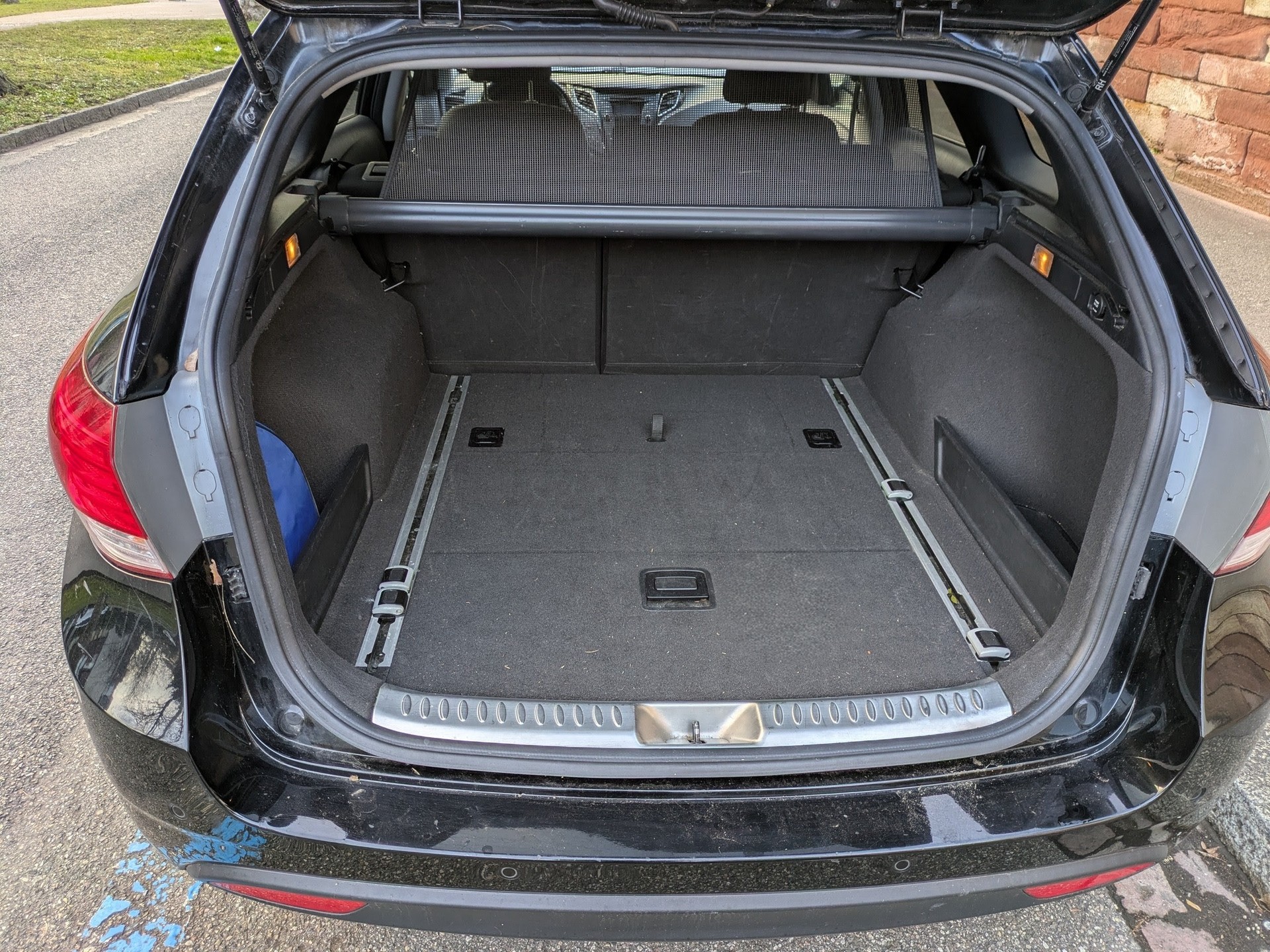 HYUNDAI i40 Wagon 1.7 CRDI Style-image-5