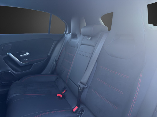 MERCEDES-BENZ A 220 4Matic 8G-DCT-image-10