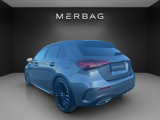 MERCEDES-BENZ A 220 4Matic 8G-DCT-image-3