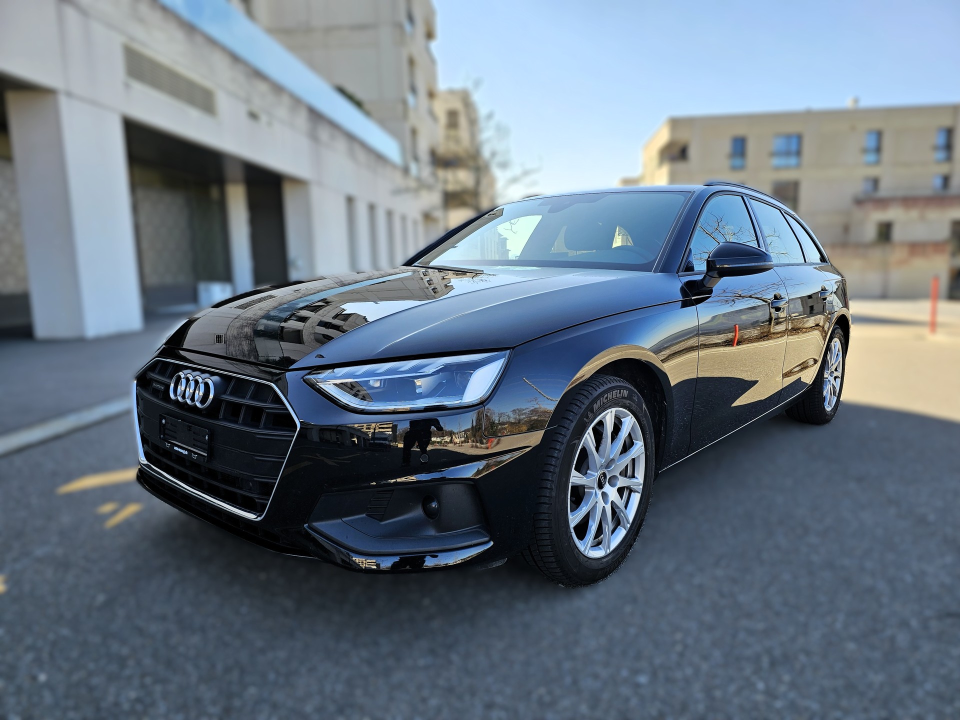 AUDI A4 Avant 40 TDI Attraction quattro S-tronic