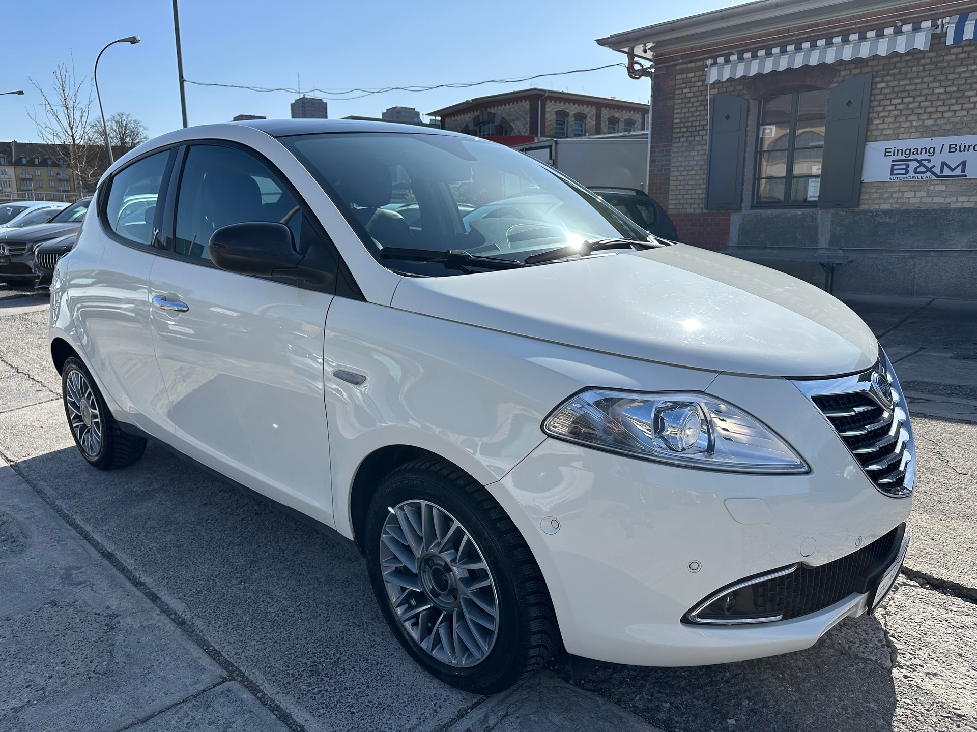LANCIA Ypsilon 0.9 TwinAir Gold DFN-showroom-element-2