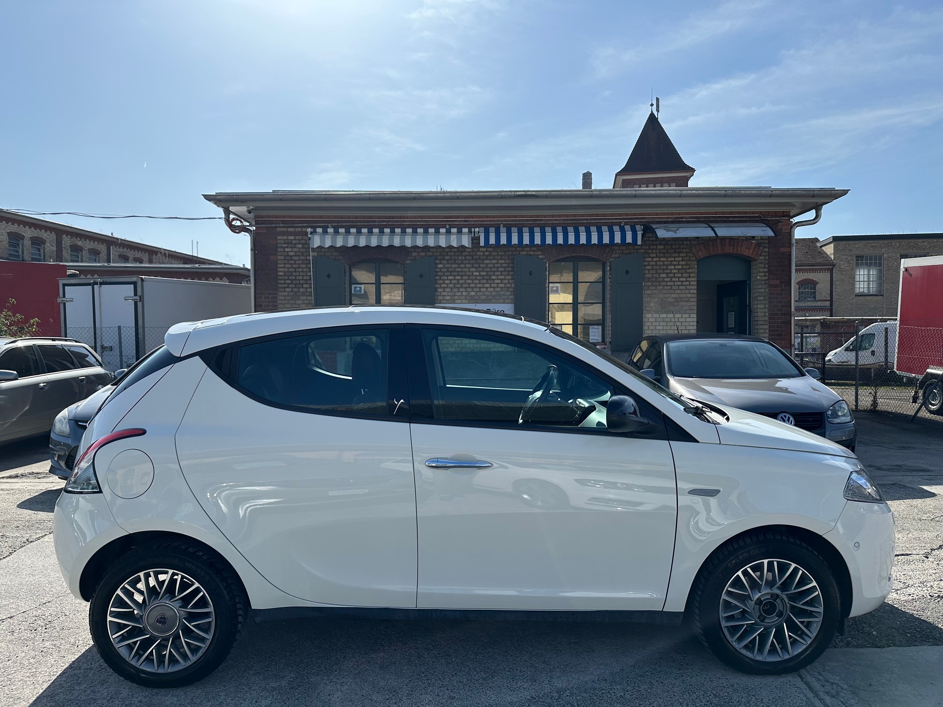 LANCIA Ypsilon 0.9 TwinAir Gold DFN-image-4