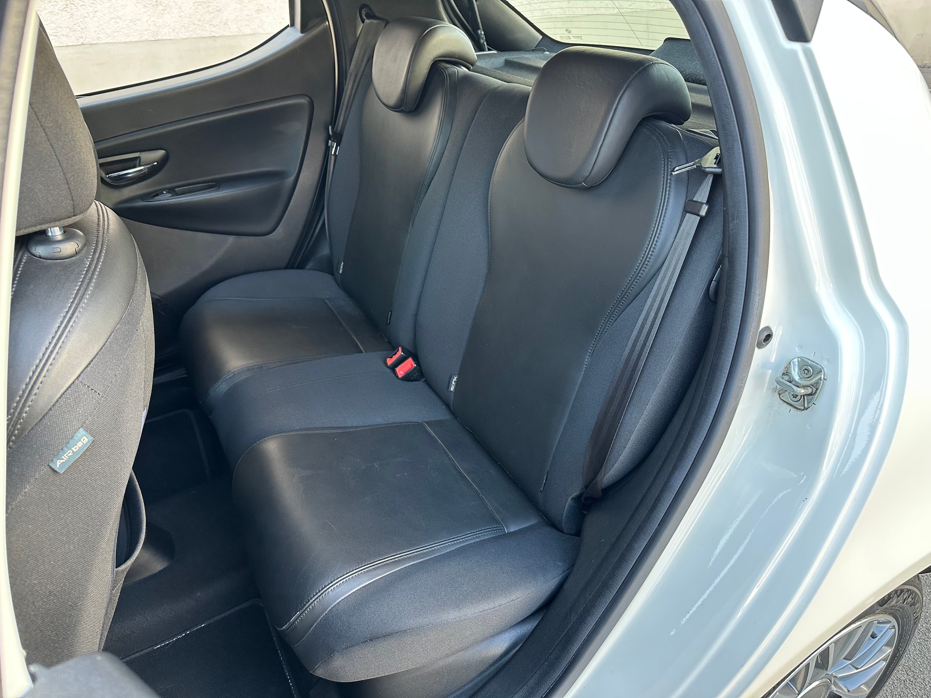 LANCIA Ypsilon 0.9 TwinAir Gold DFN-image-14
