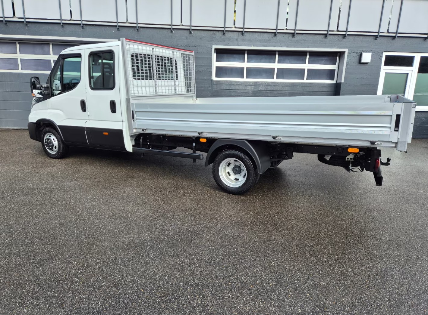 IVECO 35 C 14H D-image-1