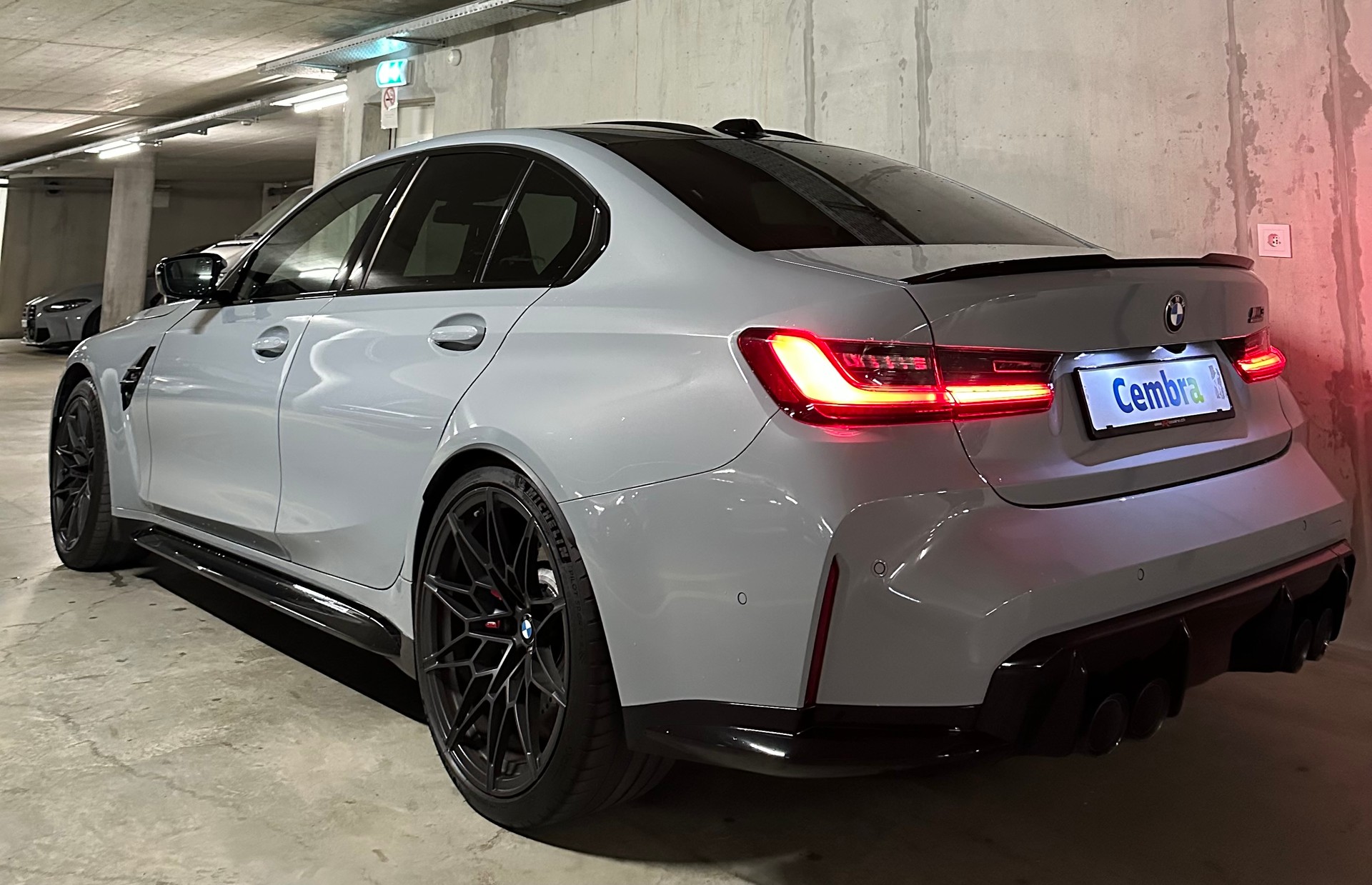BMW M3 Competition M xDrive // Leasing dès 825.- // M Carbone Schalenstize // Brooklyn Grey Metallic // Garantie BMW 02/2028-image-3