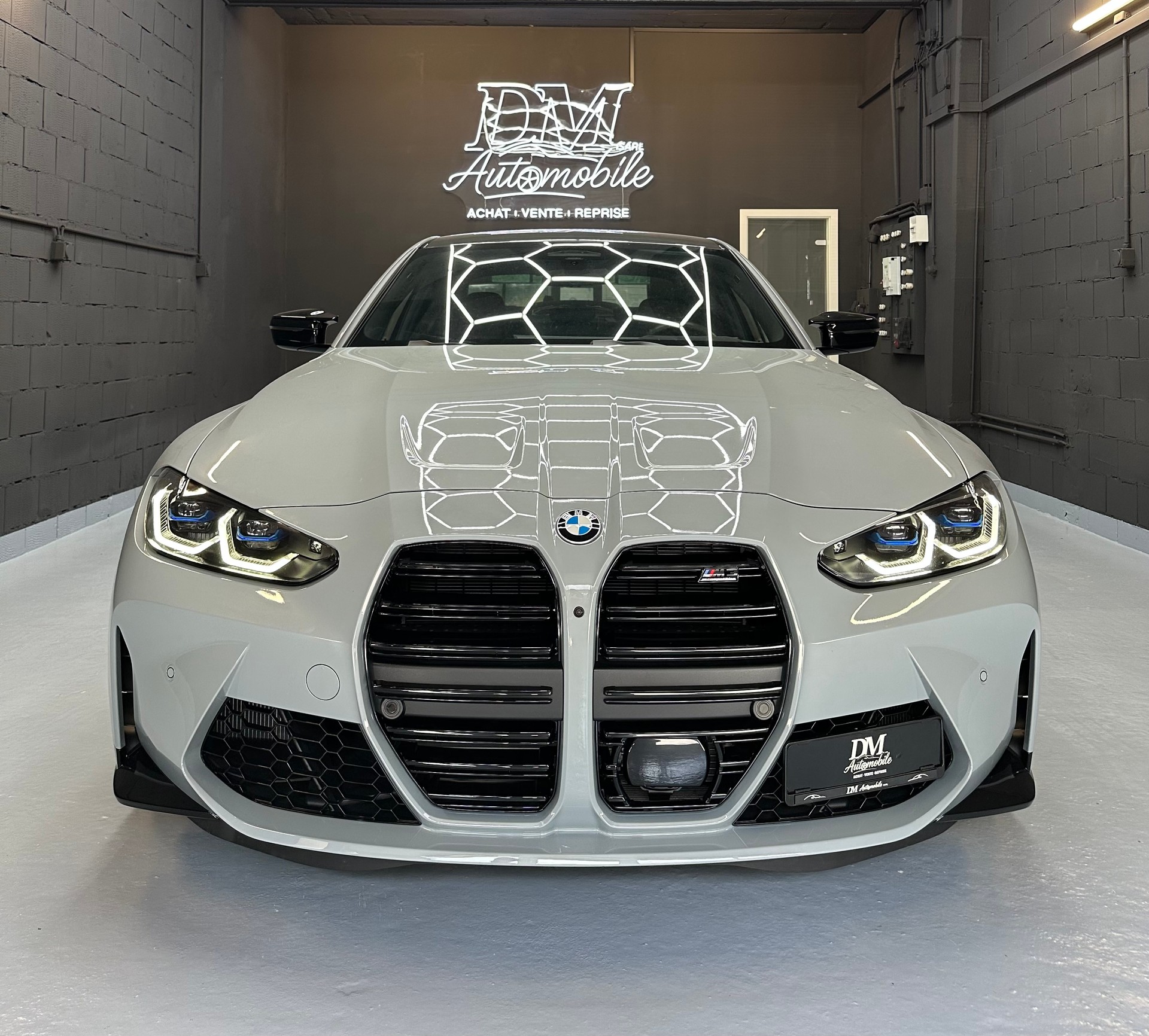 BMW M3 Competition M xDrive // Leasing dès 825.- // M Carbone Schalenstize // Brooklyn Grey Metallic // Garantie BMW 02/2028