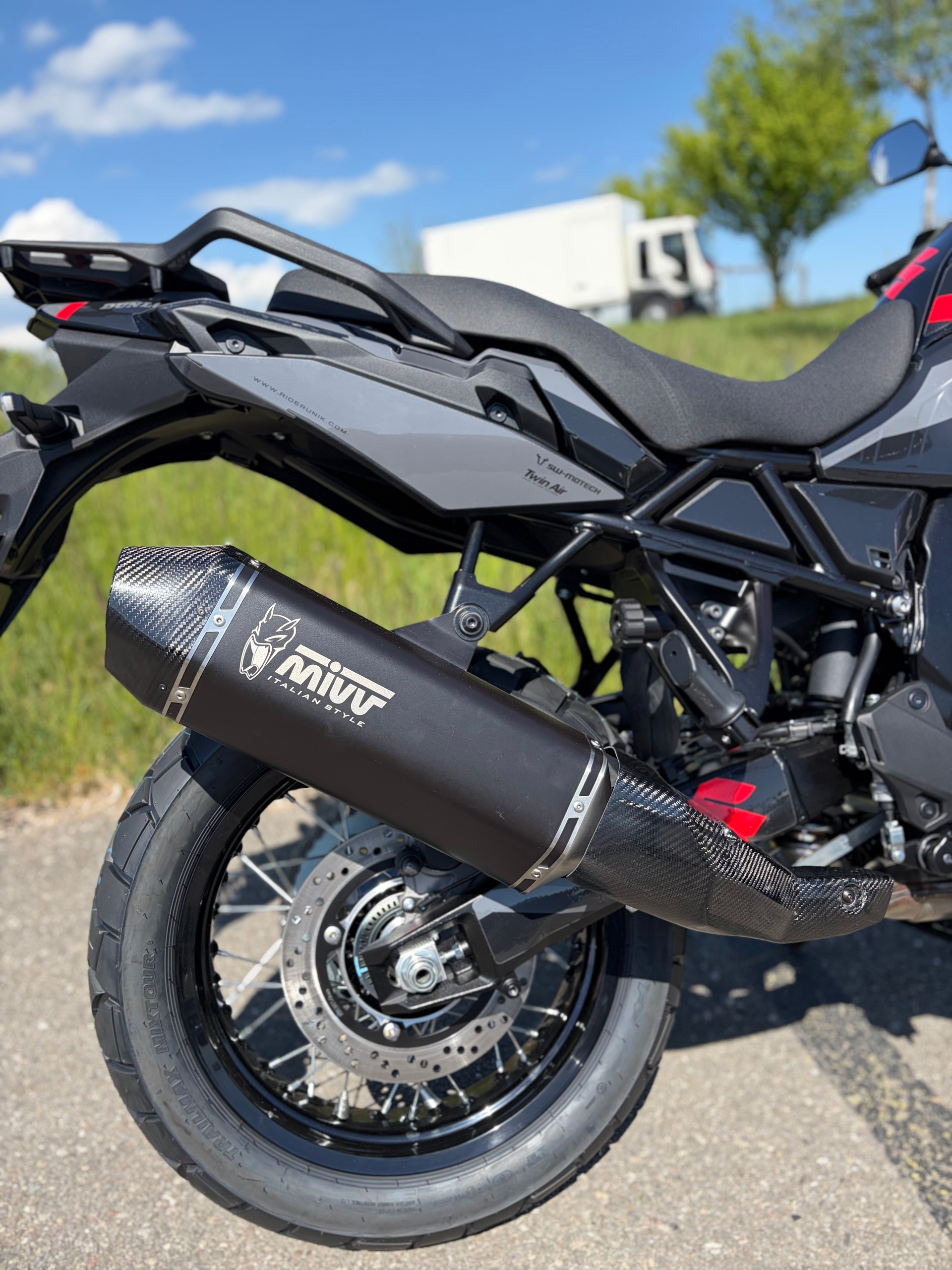 SUZUKI DL 800 DE-image-3