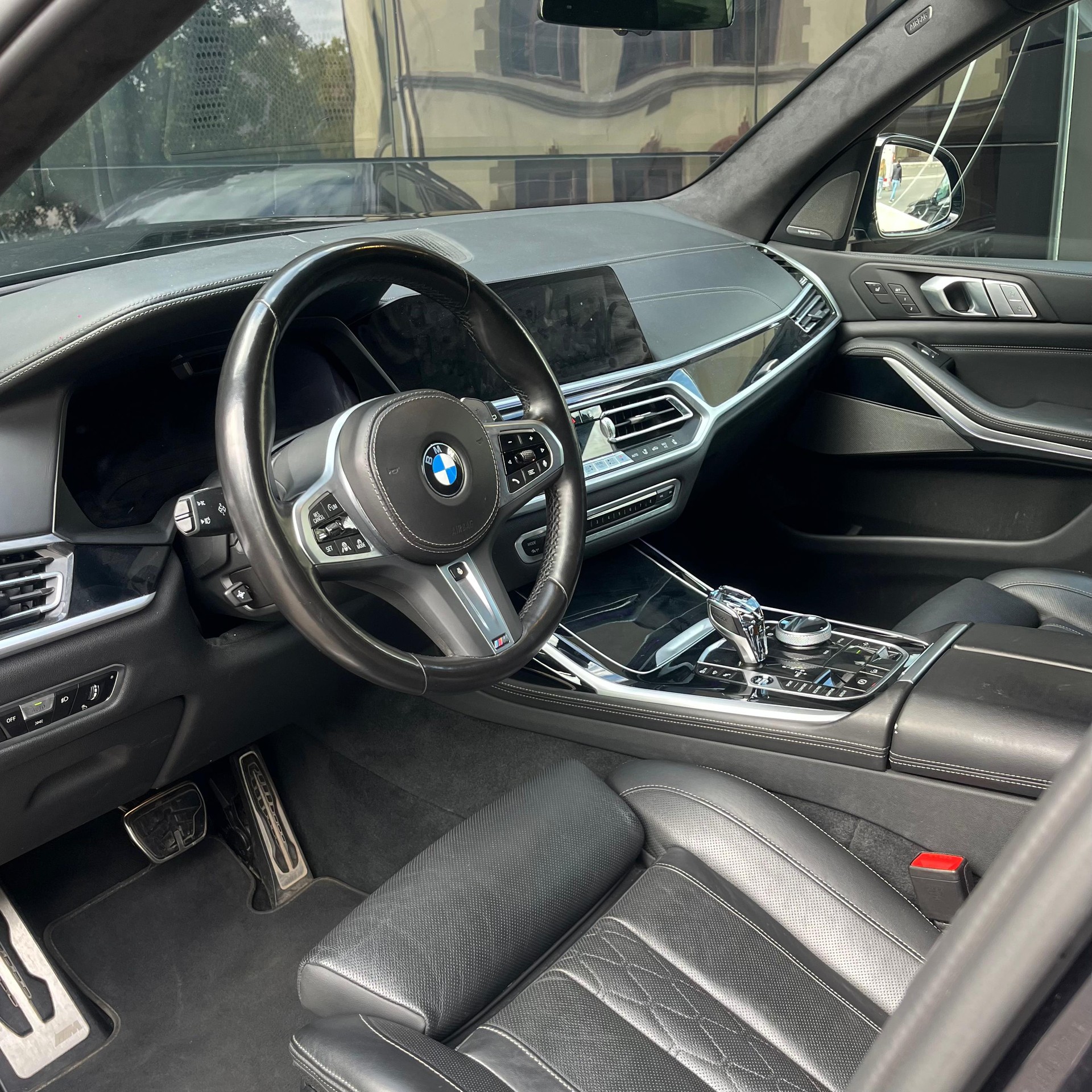 BMW X7 xDrive 48V 40d Steptronic-image-2