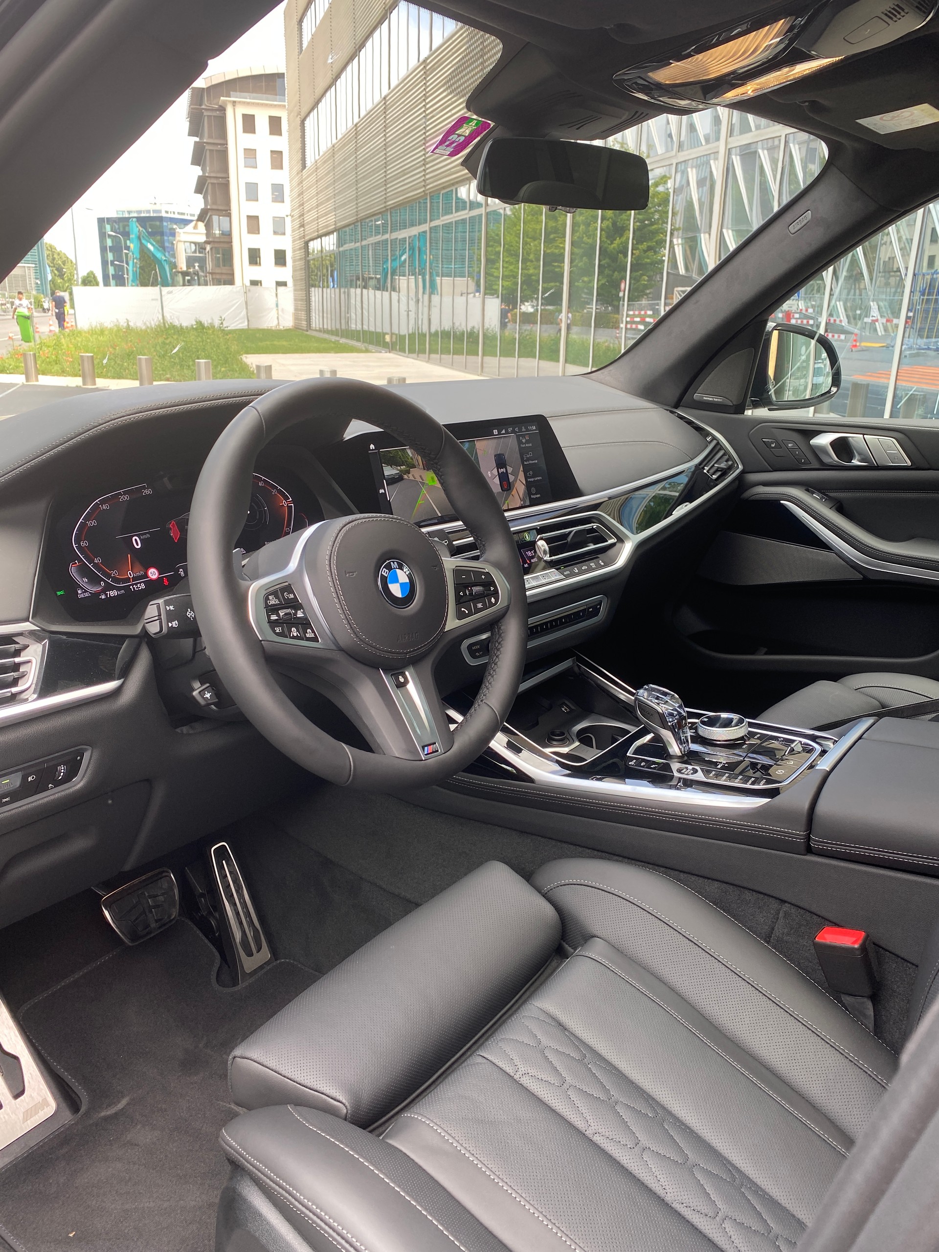 BMW X7 xDrive 48V 40d Steptronic-image-6