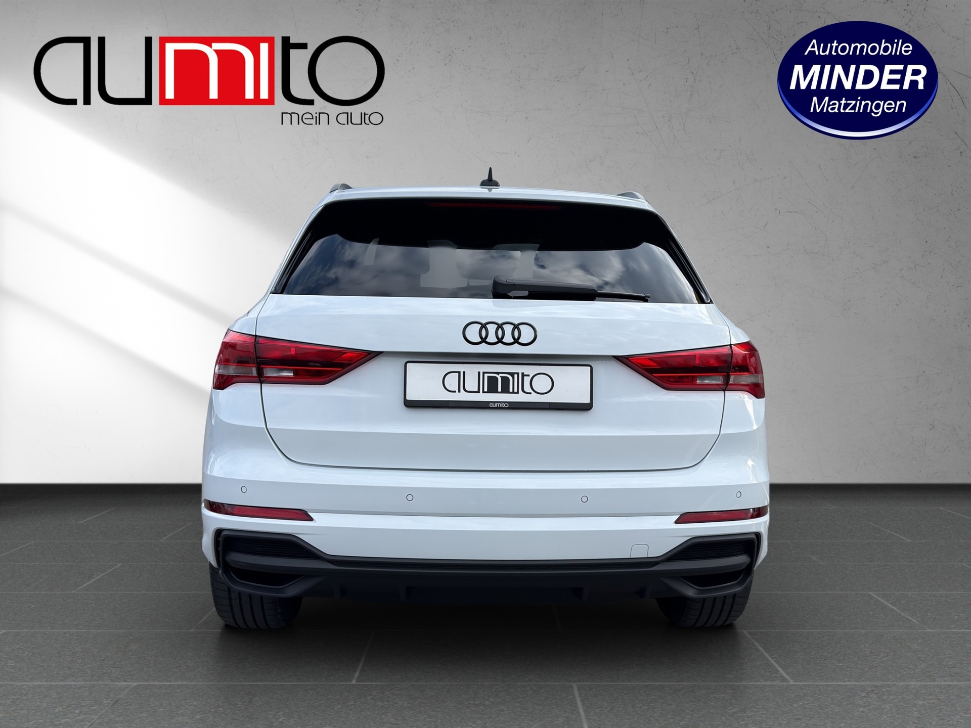 AUDI Q3 35 TFSI S line S-tronic-image-3