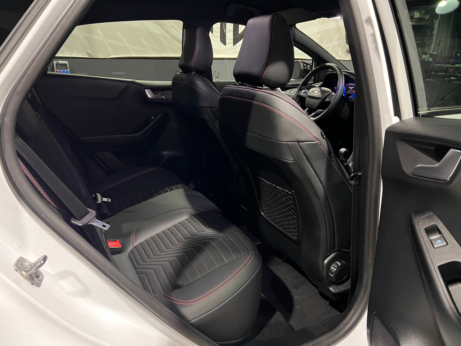FORD Puma 1.0 MHEV ST-Line X-image-14
