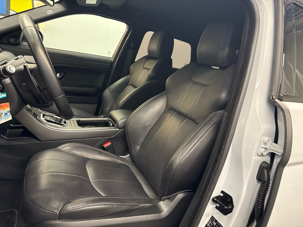 LAND ROVER Range Rover Evoque 2.0 TD4 SE AT9-image-3