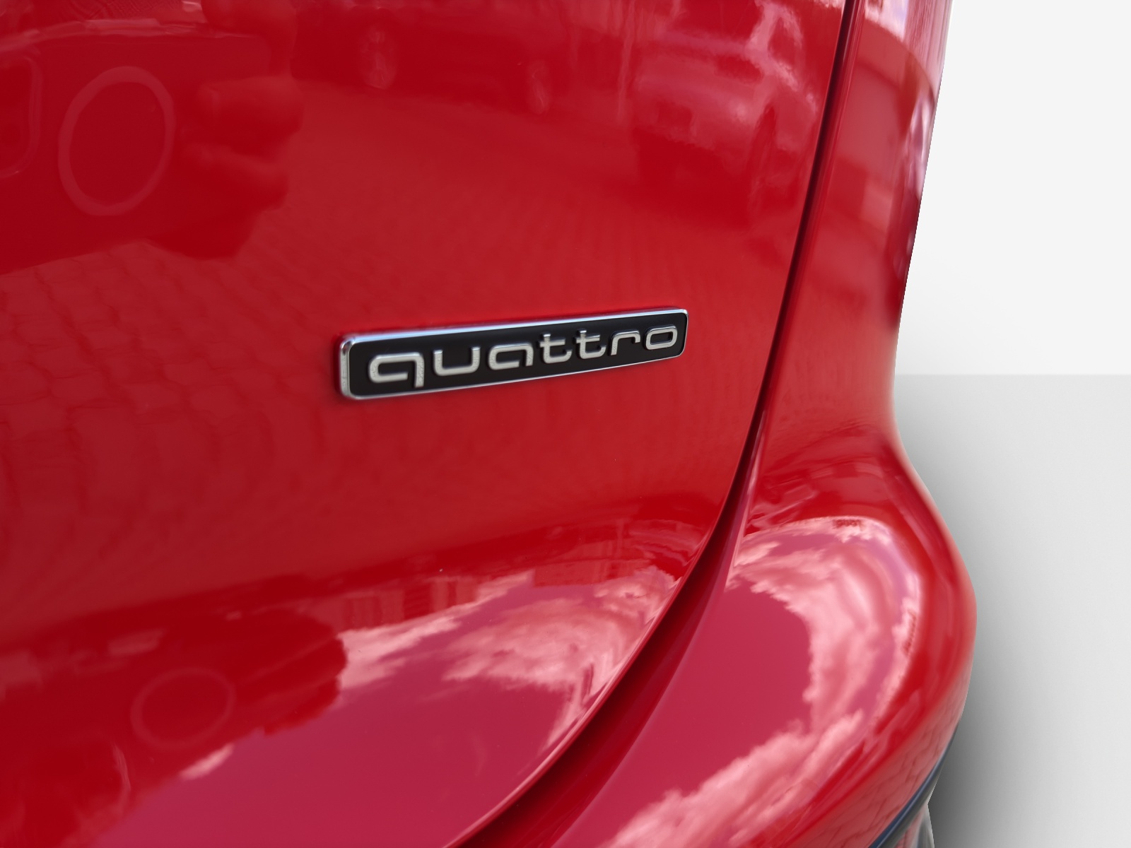 AUDI Q6 Sportback e-tron quattro-image-5