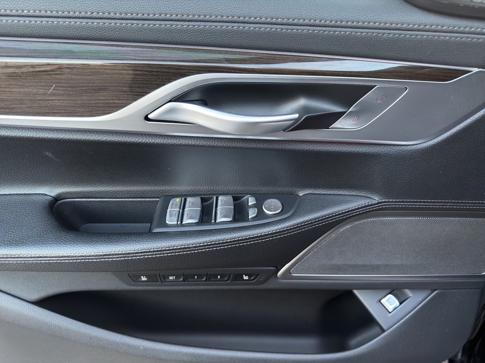 BMW 730Ld xDrive 48V Steptronic-image-9