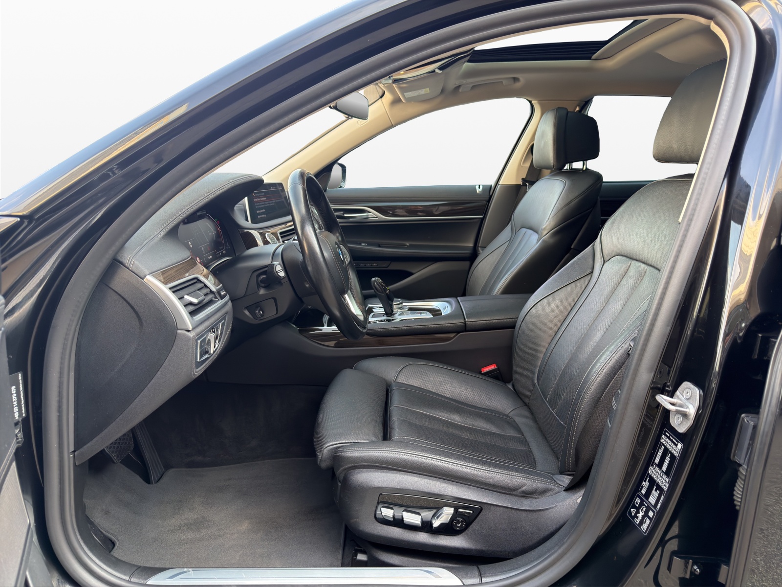 BMW 730Ld xDrive 48V Steptronic-image-8
