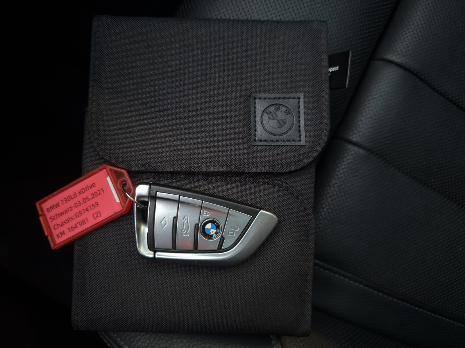 BMW 730Ld xDrive 48V Steptronic-image-24