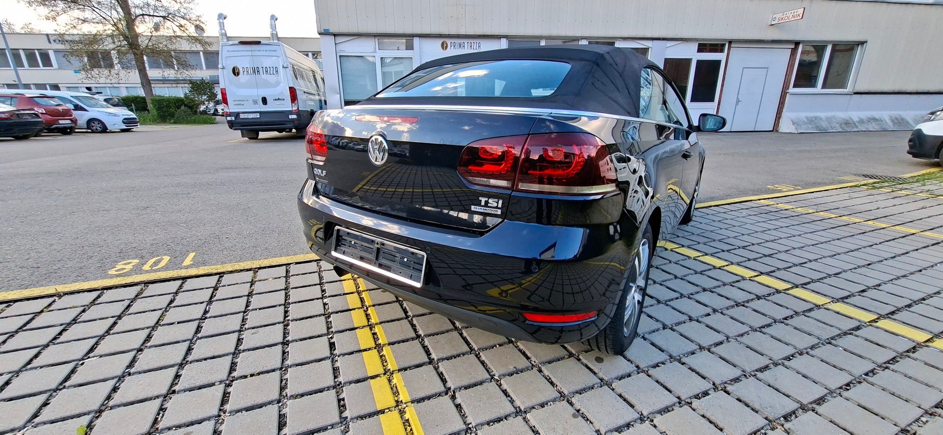 VW Golf Cabrio 1.2 TSI BMT Blackline-image-3