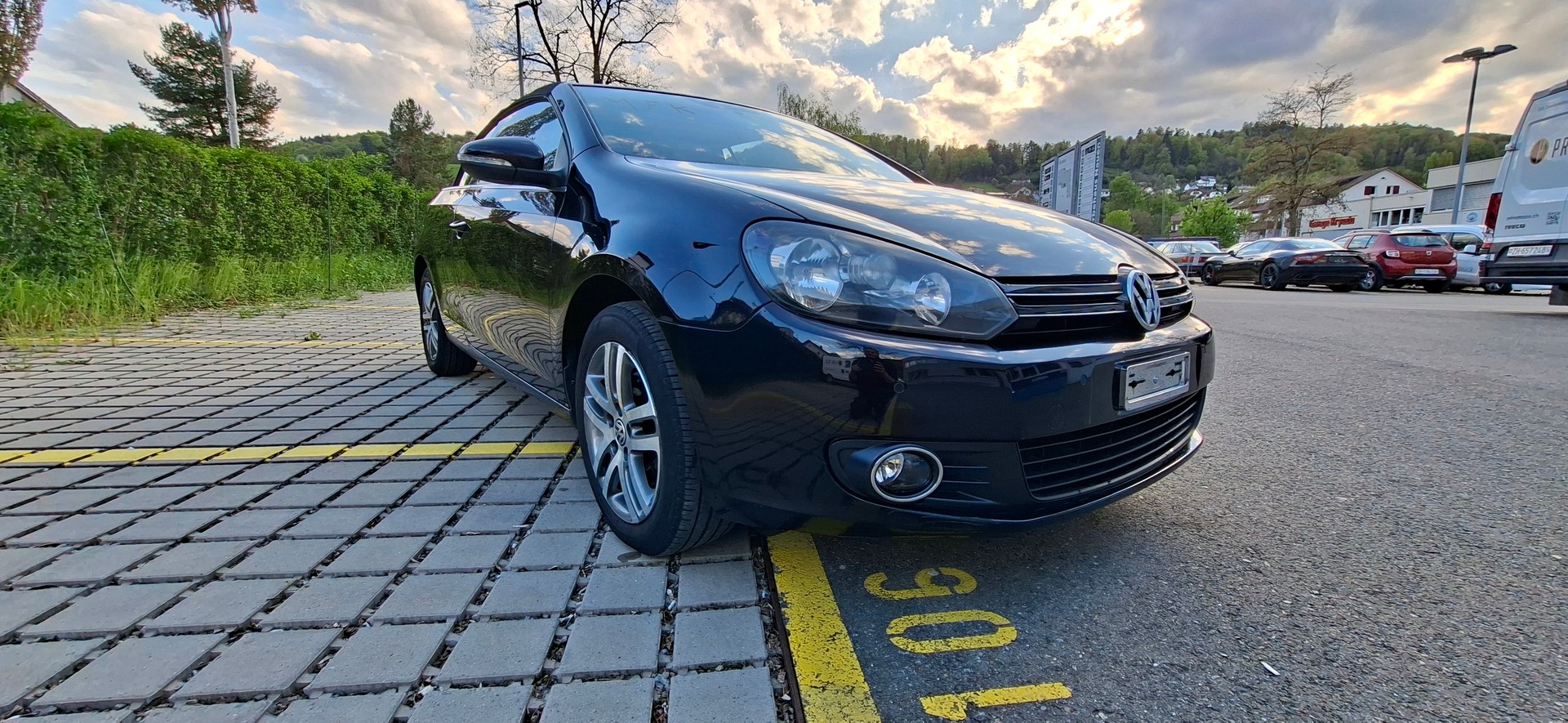 VW Golf Cabrio 1.2 TSI BMT Blackline-image-0