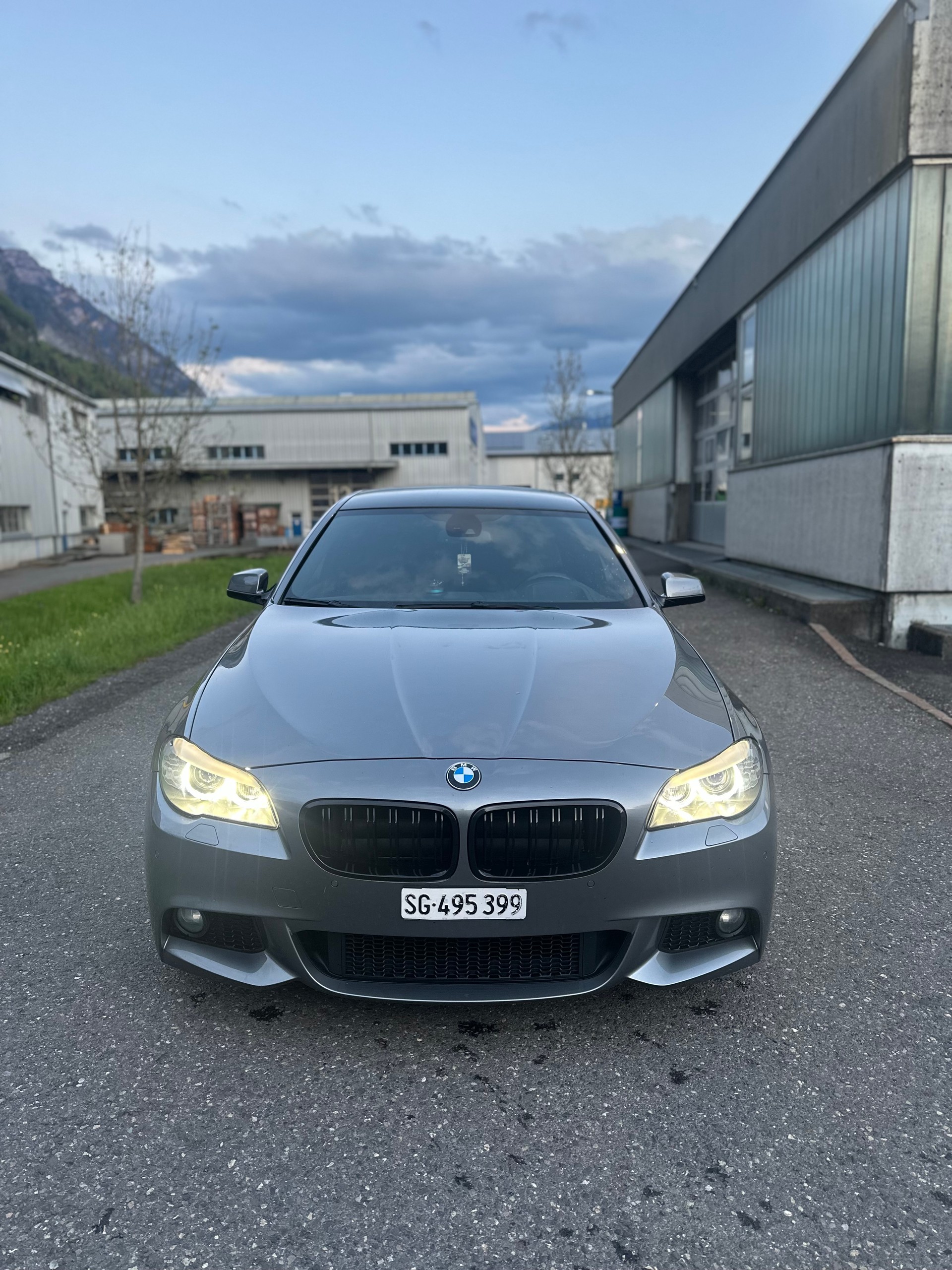 BMW 535d xDrive Steptronic-showroom-element-2