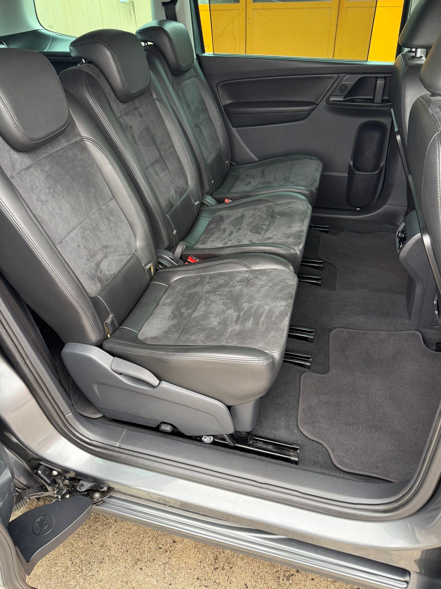 VW Sharan 2.0 TDI BlueMotion Technology Highline DSG-image-8