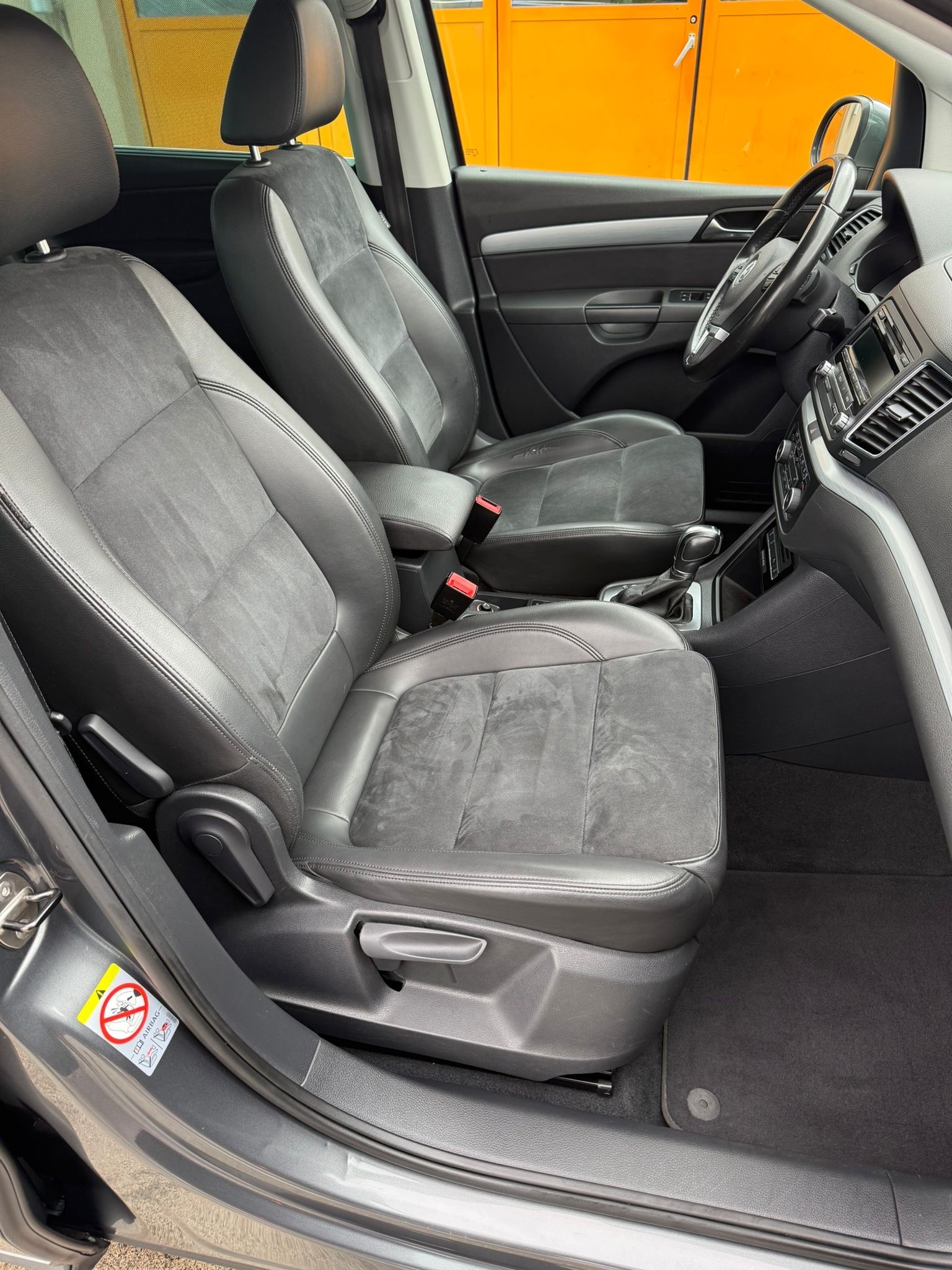VW Sharan 2.0 TDI BlueMotion Technology Highline DSG-image-6