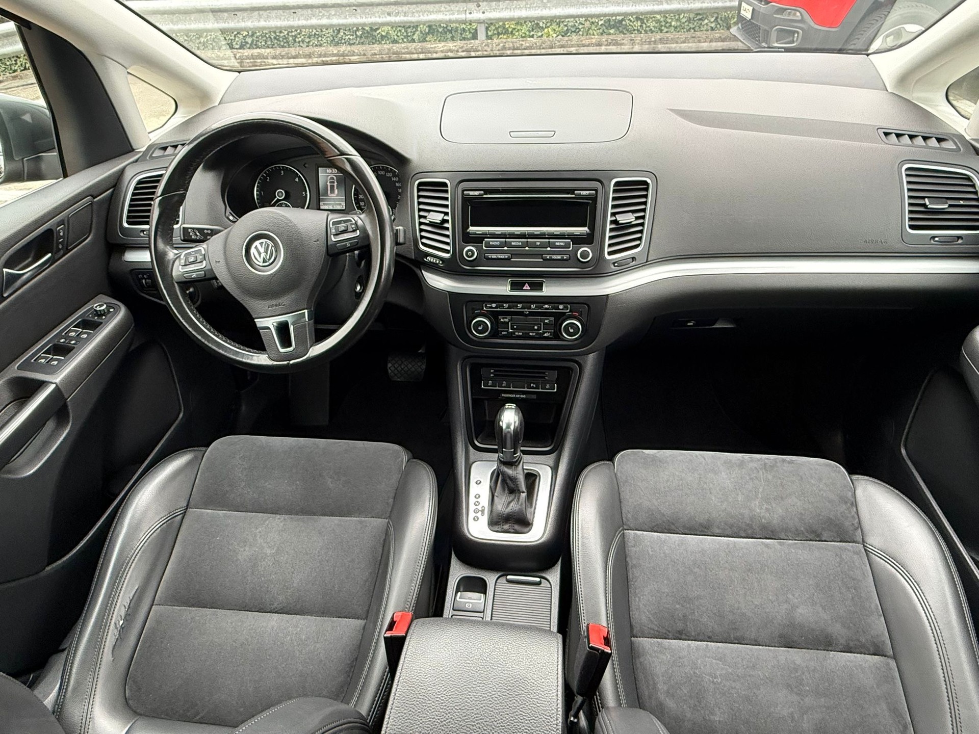VW Sharan 2.0 TDI BlueMotion Technology Highline DSG-image-7