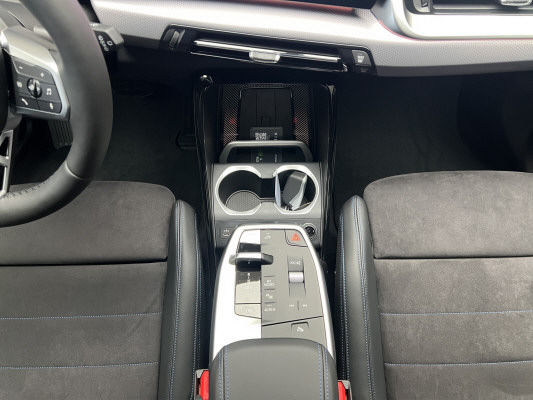 BMW X1 xDrive 25e M Sport-image-10