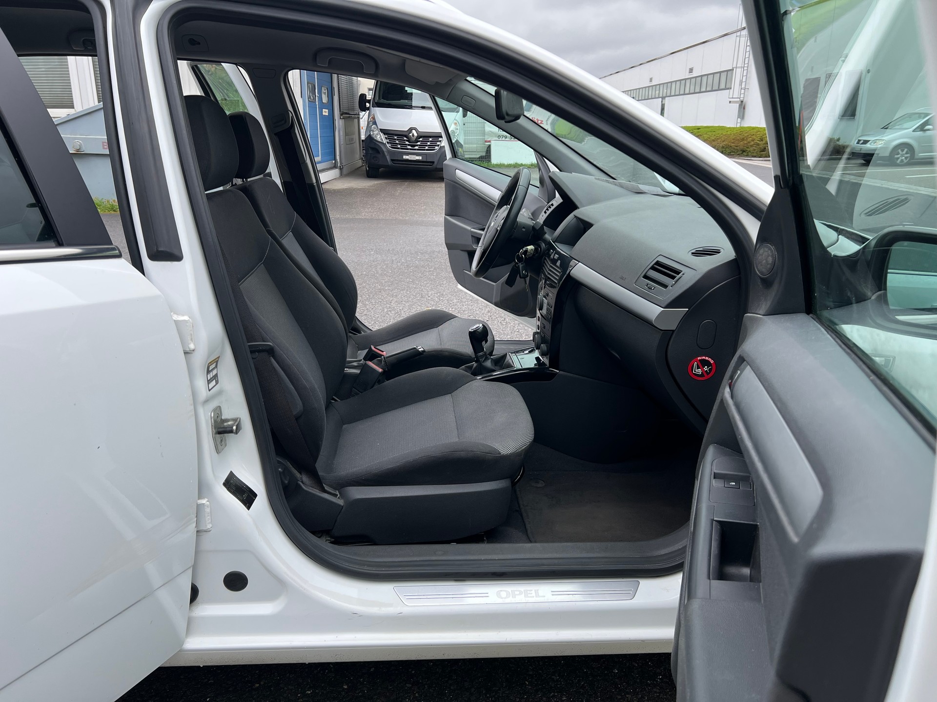 OPEL Astra Caravan 1.6i 16V-image-9