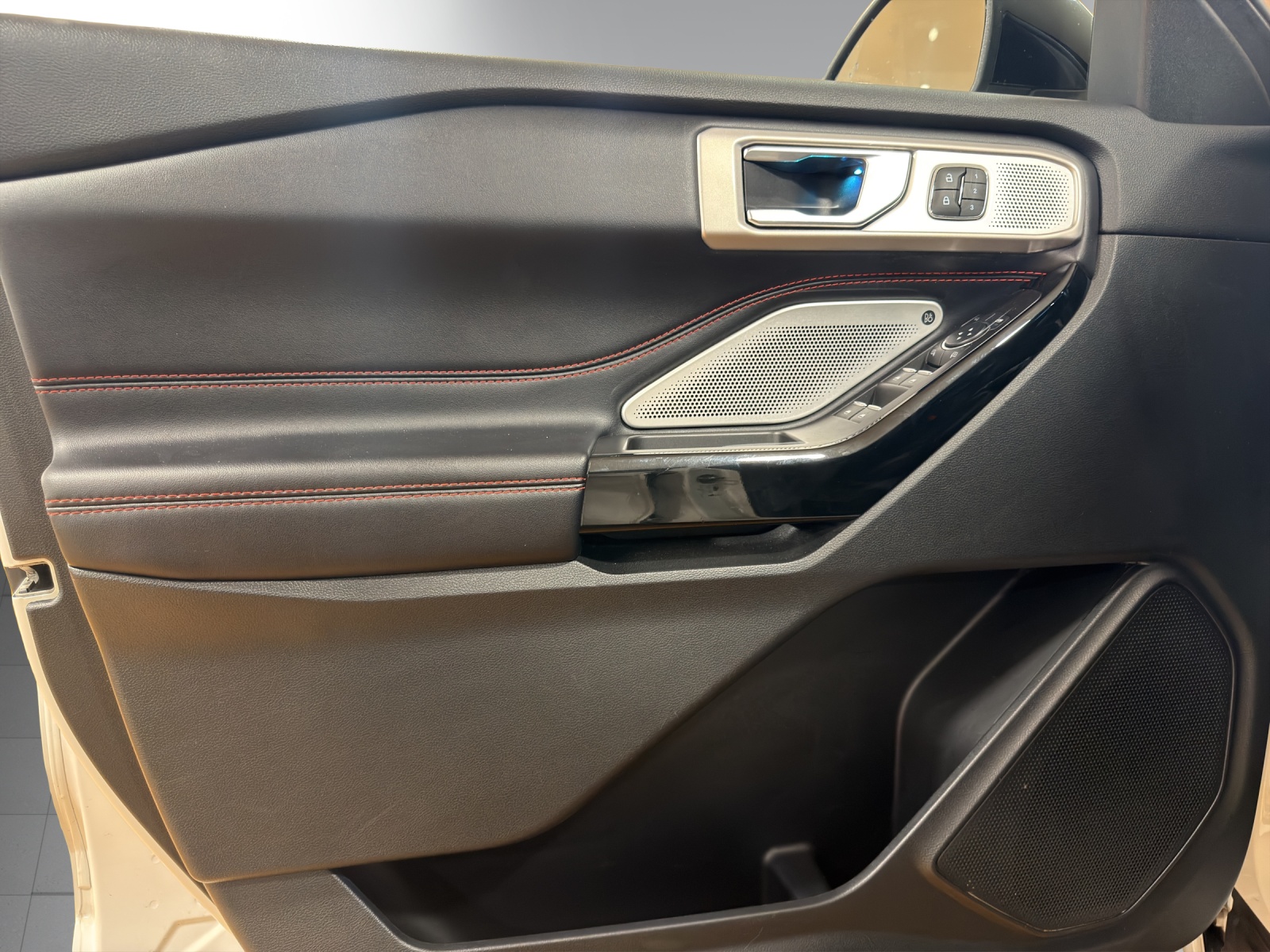 Image FORD EXPLORER Explorer 3.0 EcoB. Plug-in-Hybrid ST-Line 4WD Aut.