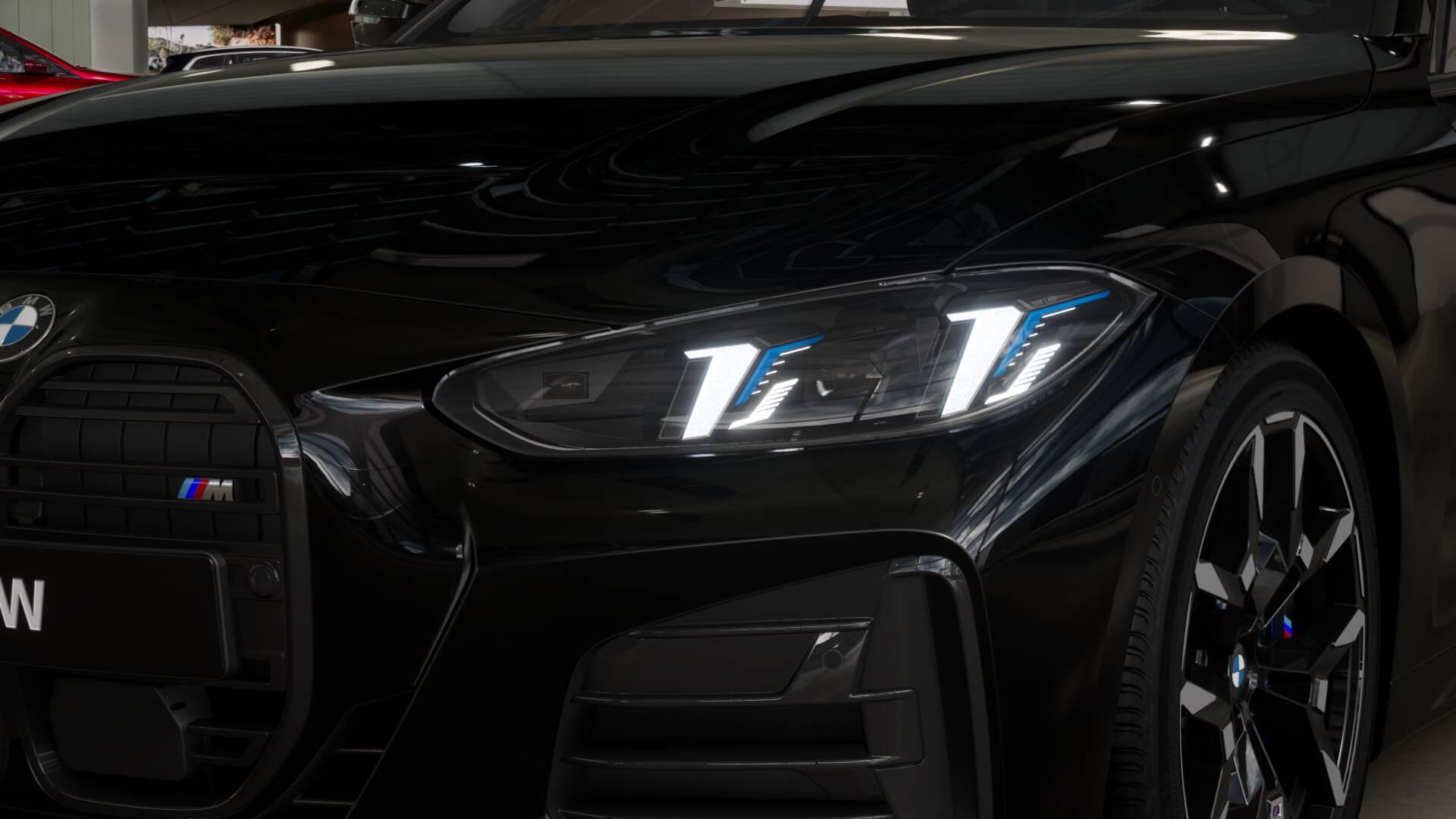 BMW M440i xDrive Cabrio-image-5