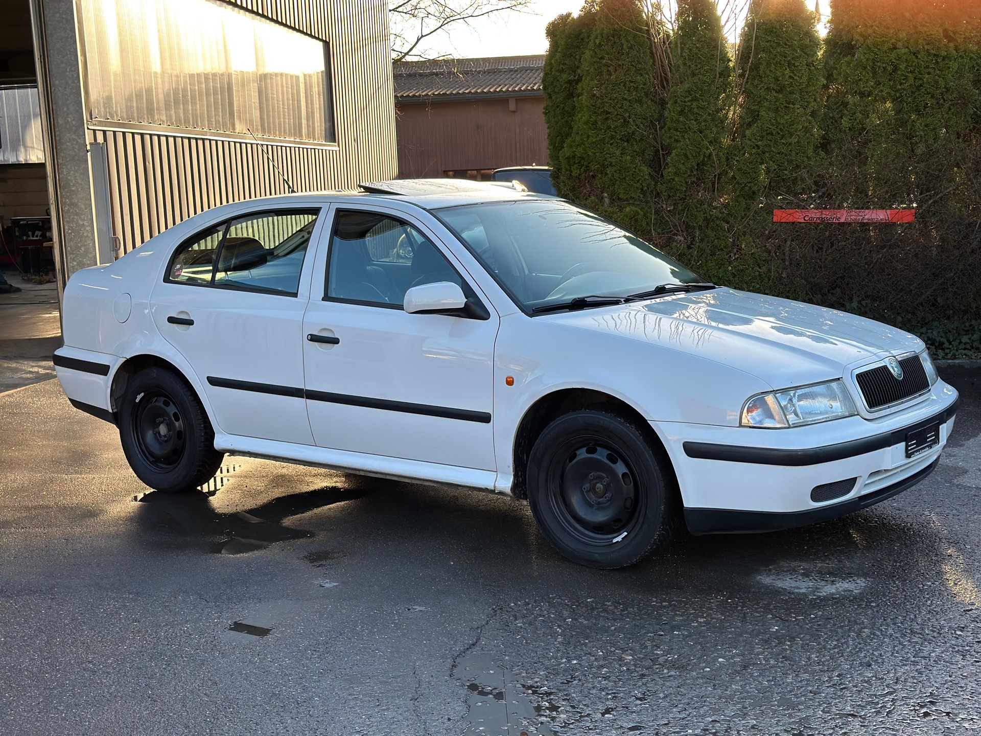 SKODA Octavia 1.6 GLX-image-7
