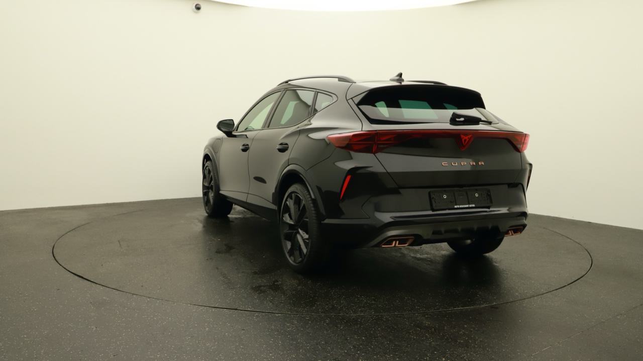 CUPRA Formentor 1.5 e-HYBRID pHEV VZ Black Edition-image-3