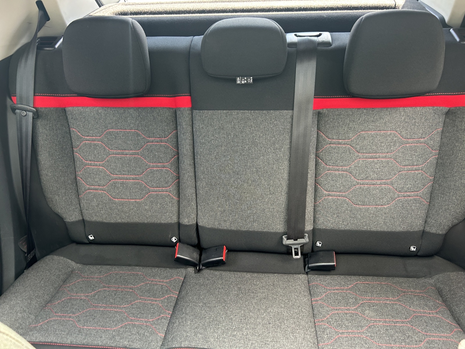 CITROEN C3 1.2 PureTech Shine-image-8
