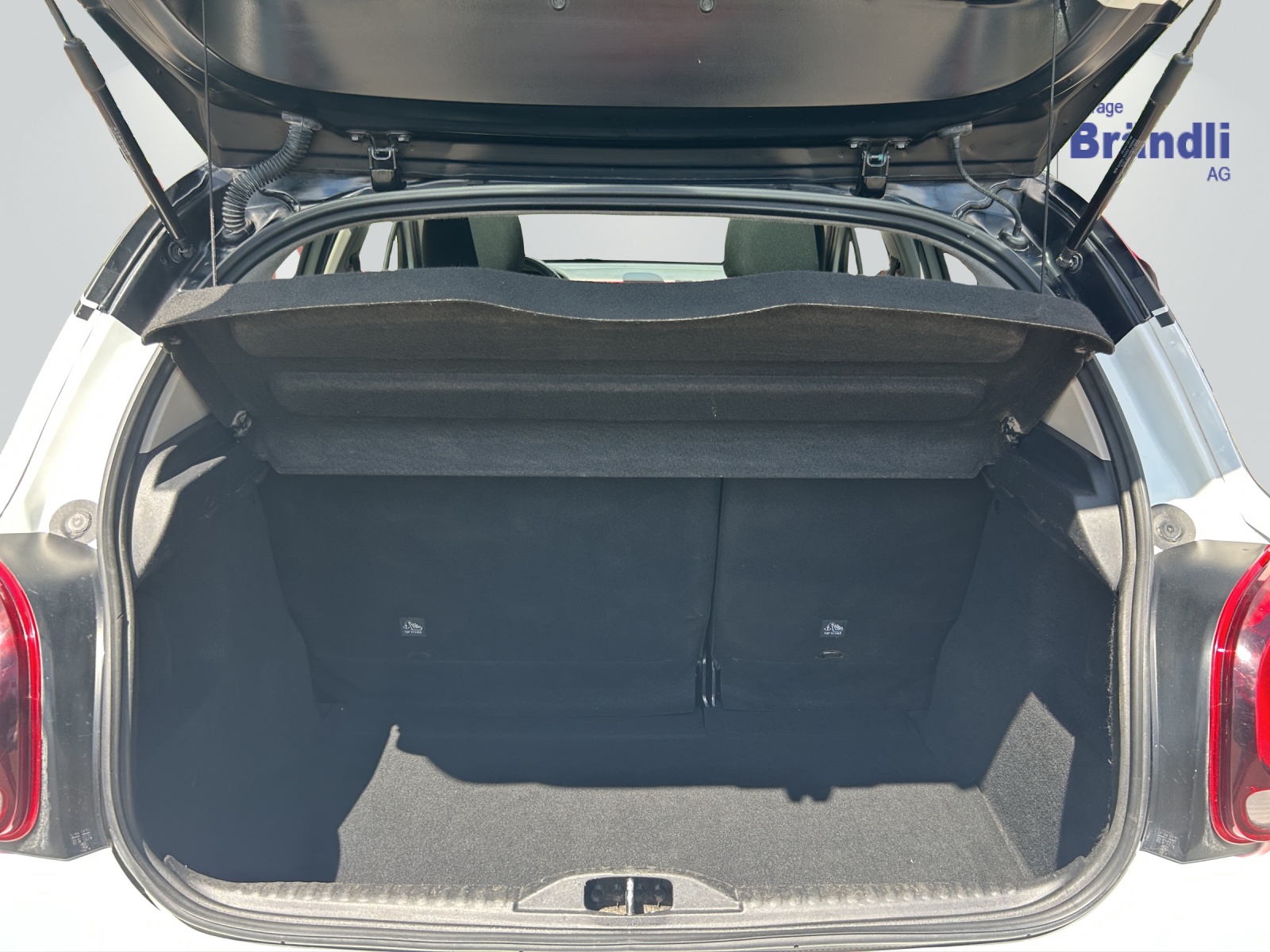 CITROEN C3 1.2 PureTech Shine-image-9