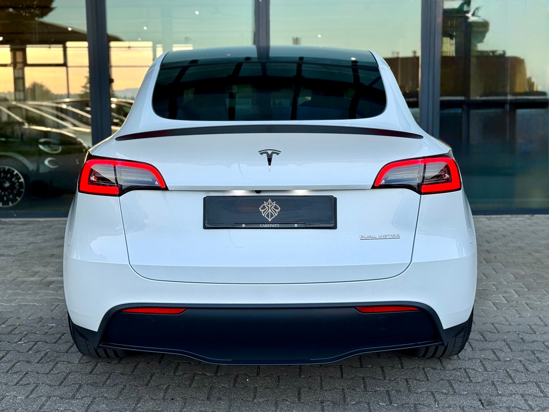 TESLA Model Y Performance / Anhängerkupplung / AMD RYZEN-image-4