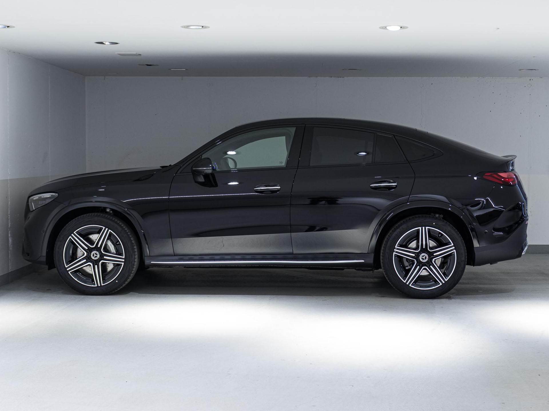 MERCEDES-BENZ GLC 220 d 4MATIC Coupé-image-4