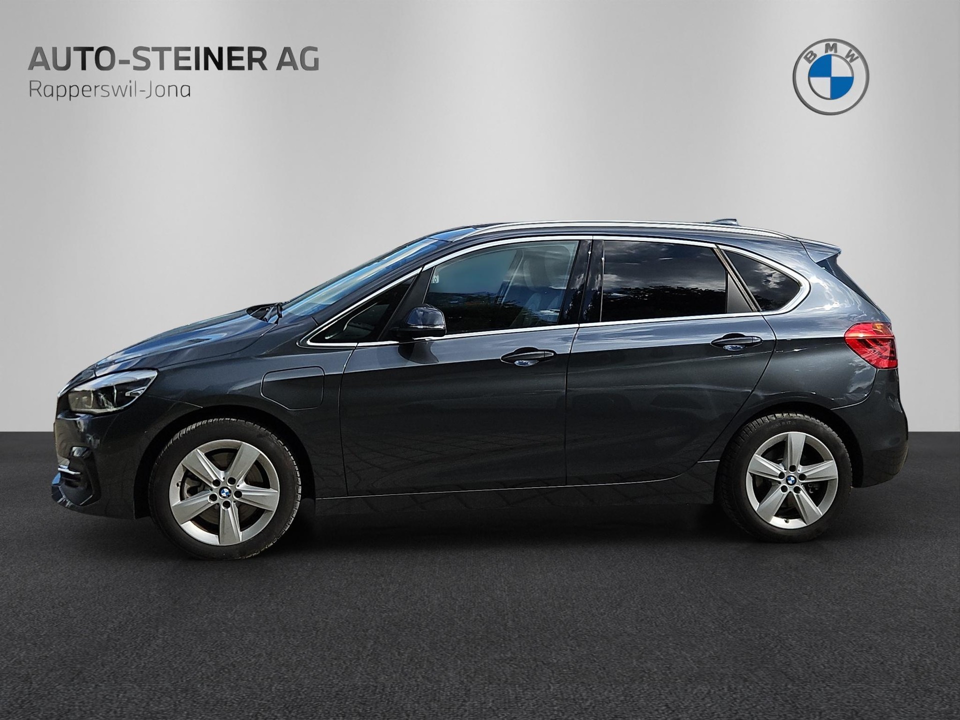 BMW 225xe Active Tourer LUXURY LINE-image-1