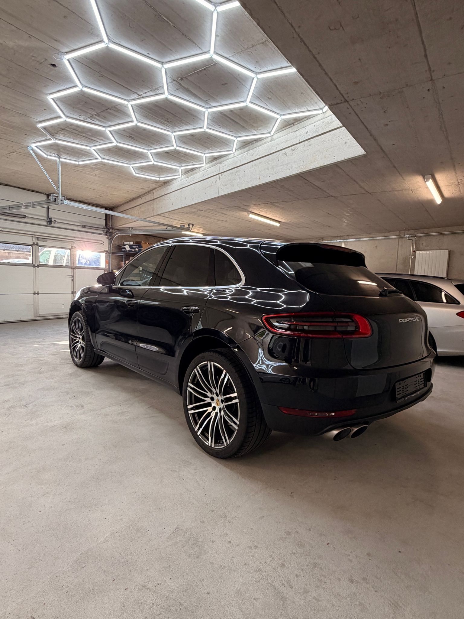 PORSCHE Macan S Diesel PDK-image-3