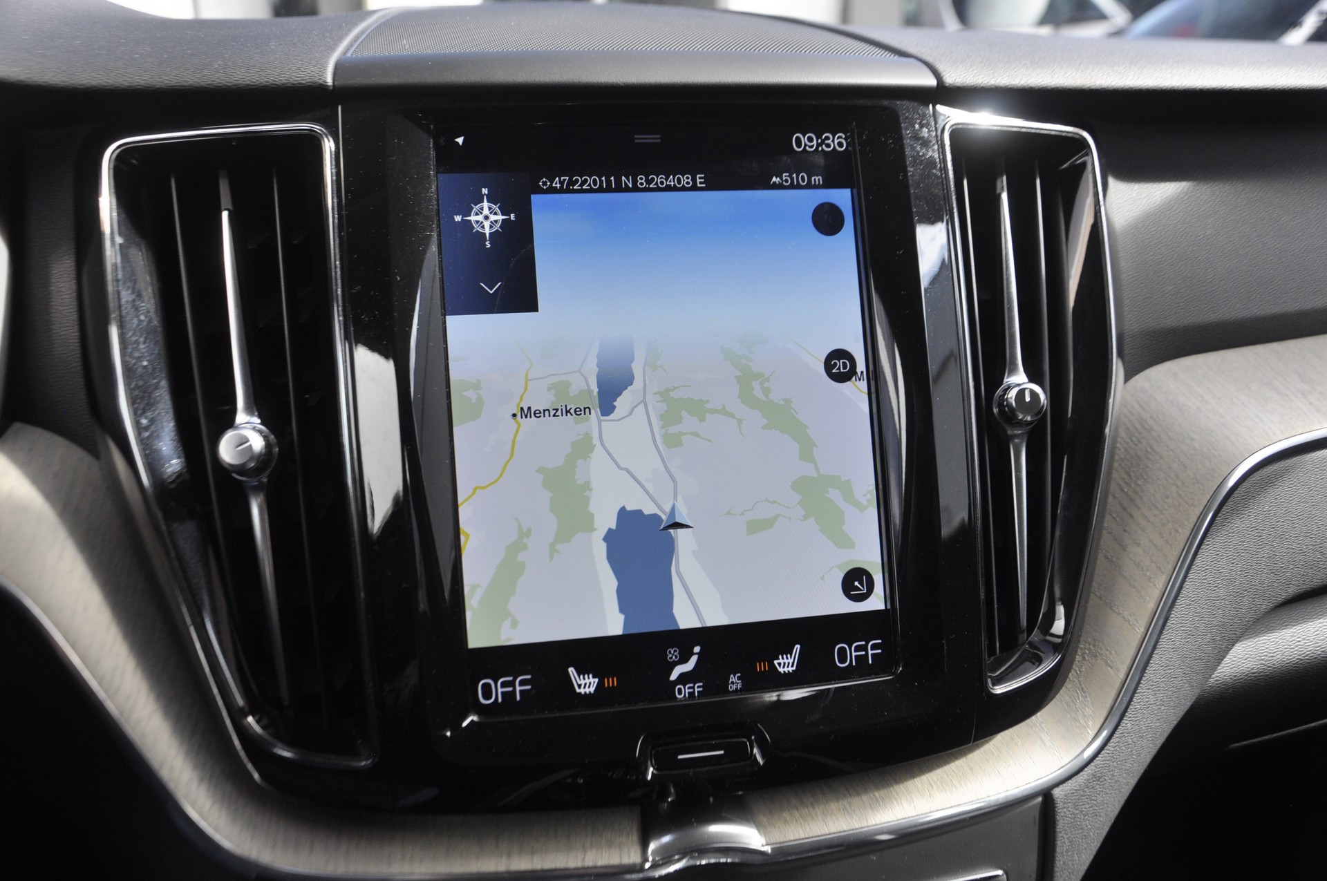 VOLVO XC60 D4 AWD Inscription Geartronic-image-10