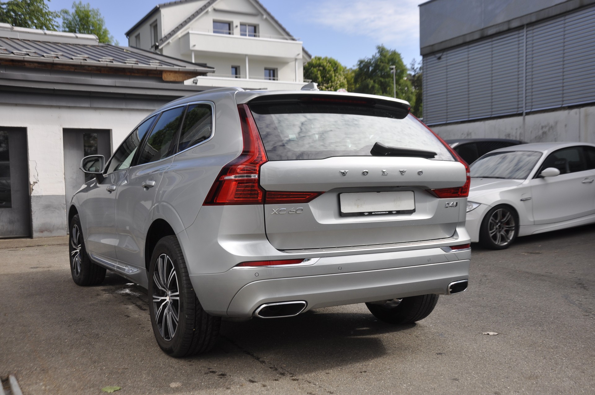 VOLVO XC60 D4 AWD Inscription Geartronic-image-13