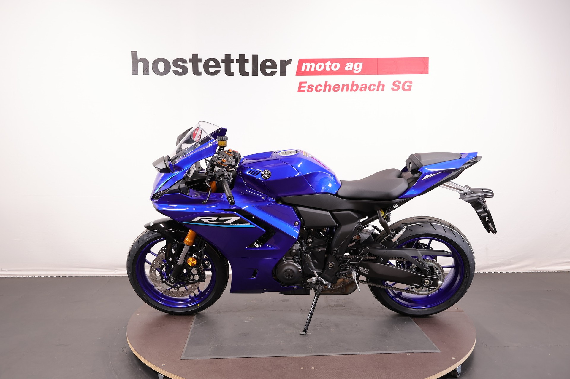 YAMAHA R7 35 kW-showroom-element-3