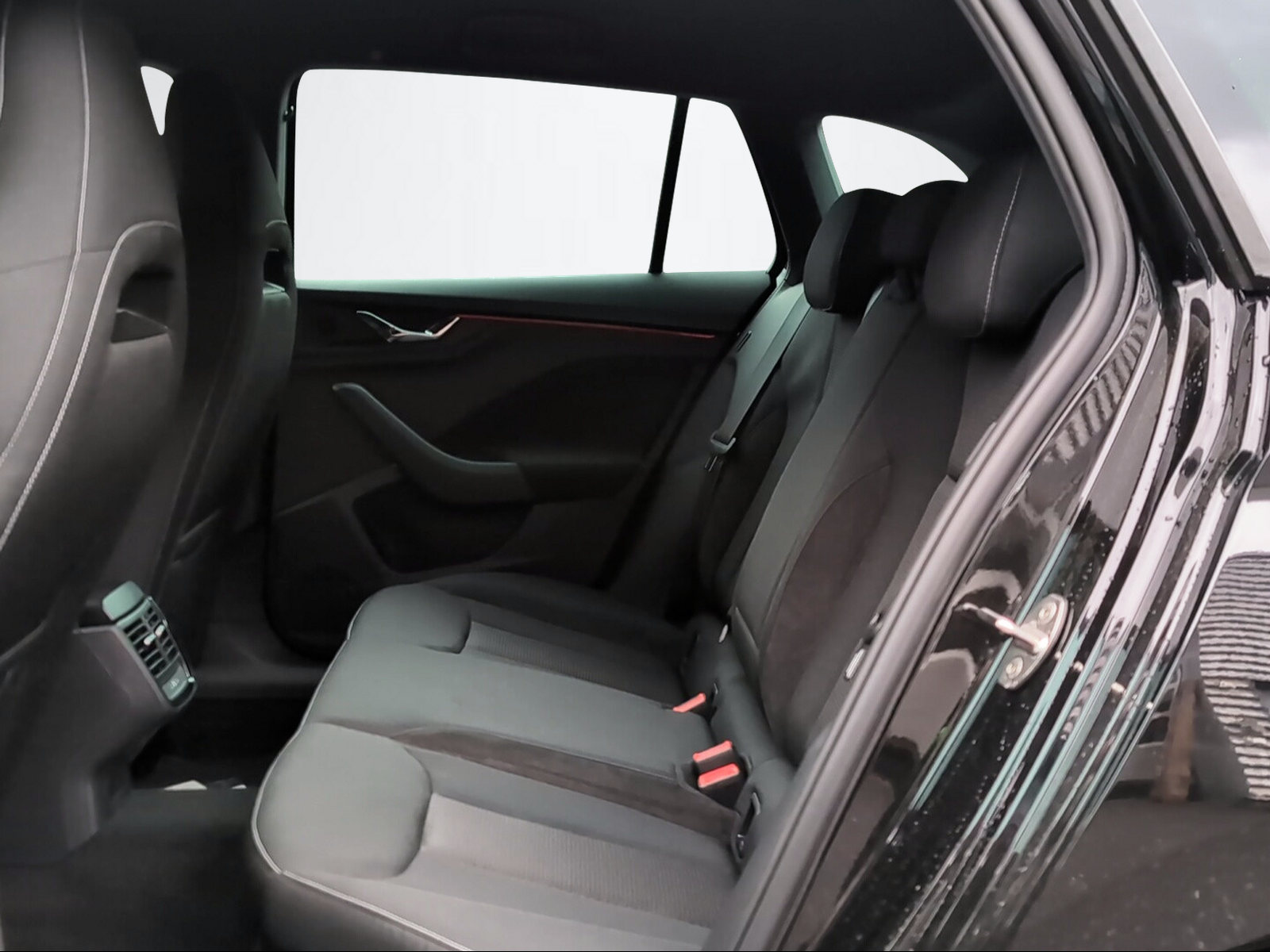 SKODA Scala DY 1.0 TSI 115 PS 7DSG 1000ccm 115PS/85kW 3 Zylinder TSI EVO Benzin-image-8