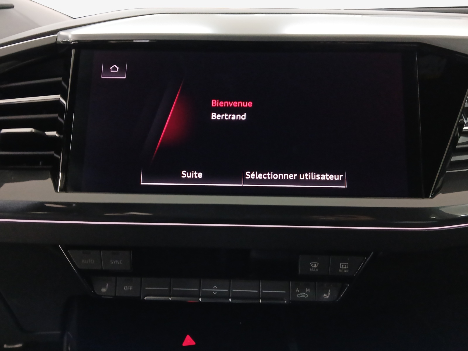 AUDI Q4 Sportback e-tron 40-image-11