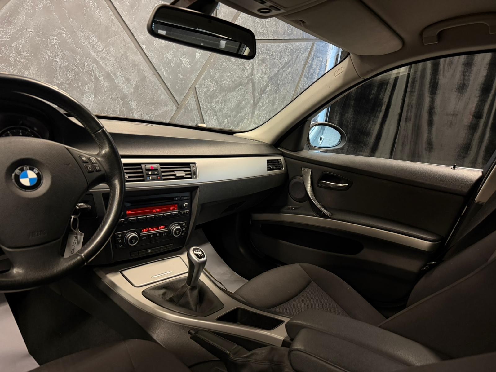 BMW 325i more4you-image-9