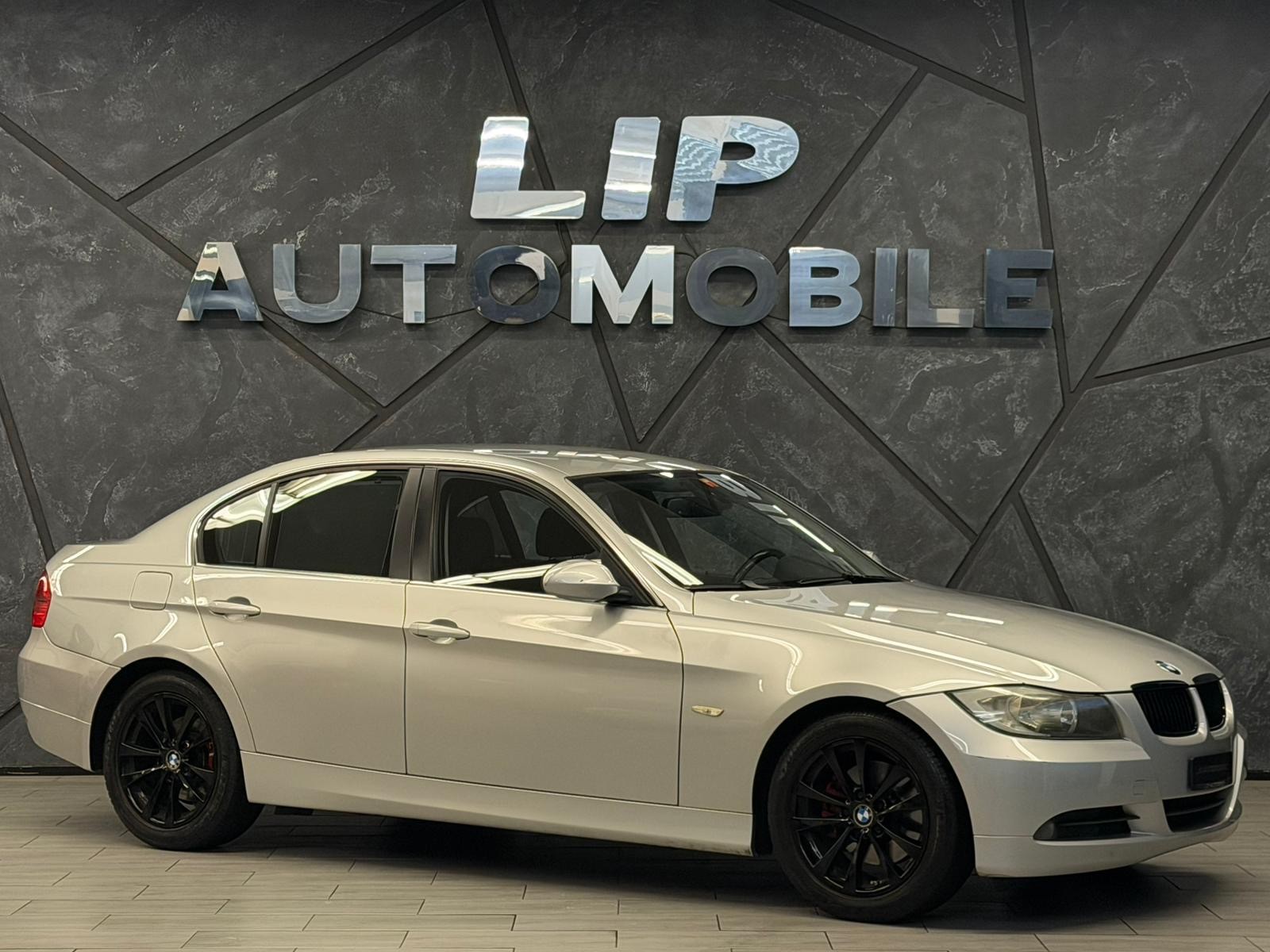 BMW 325i more4you-image-2