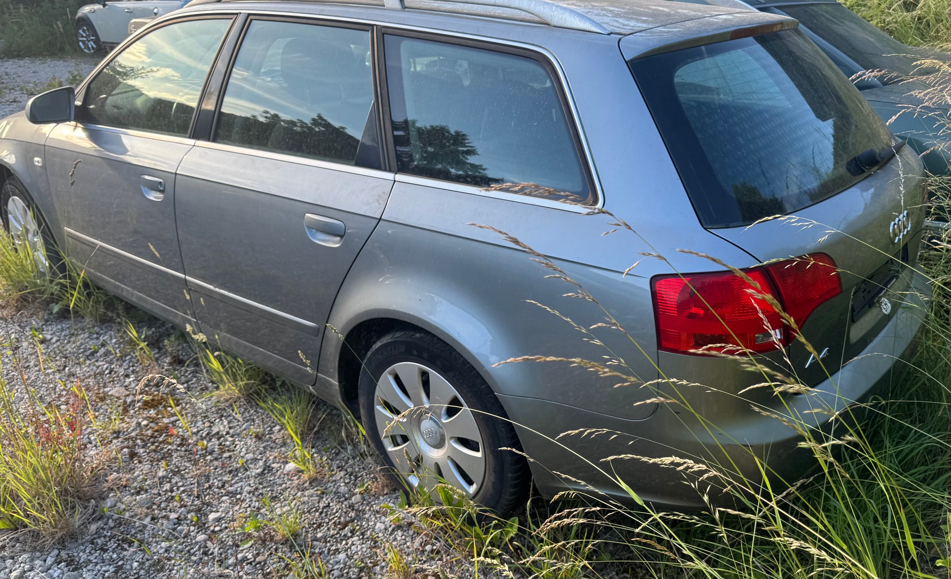 AUDI A4 Avant 2.0 TDI-image-1