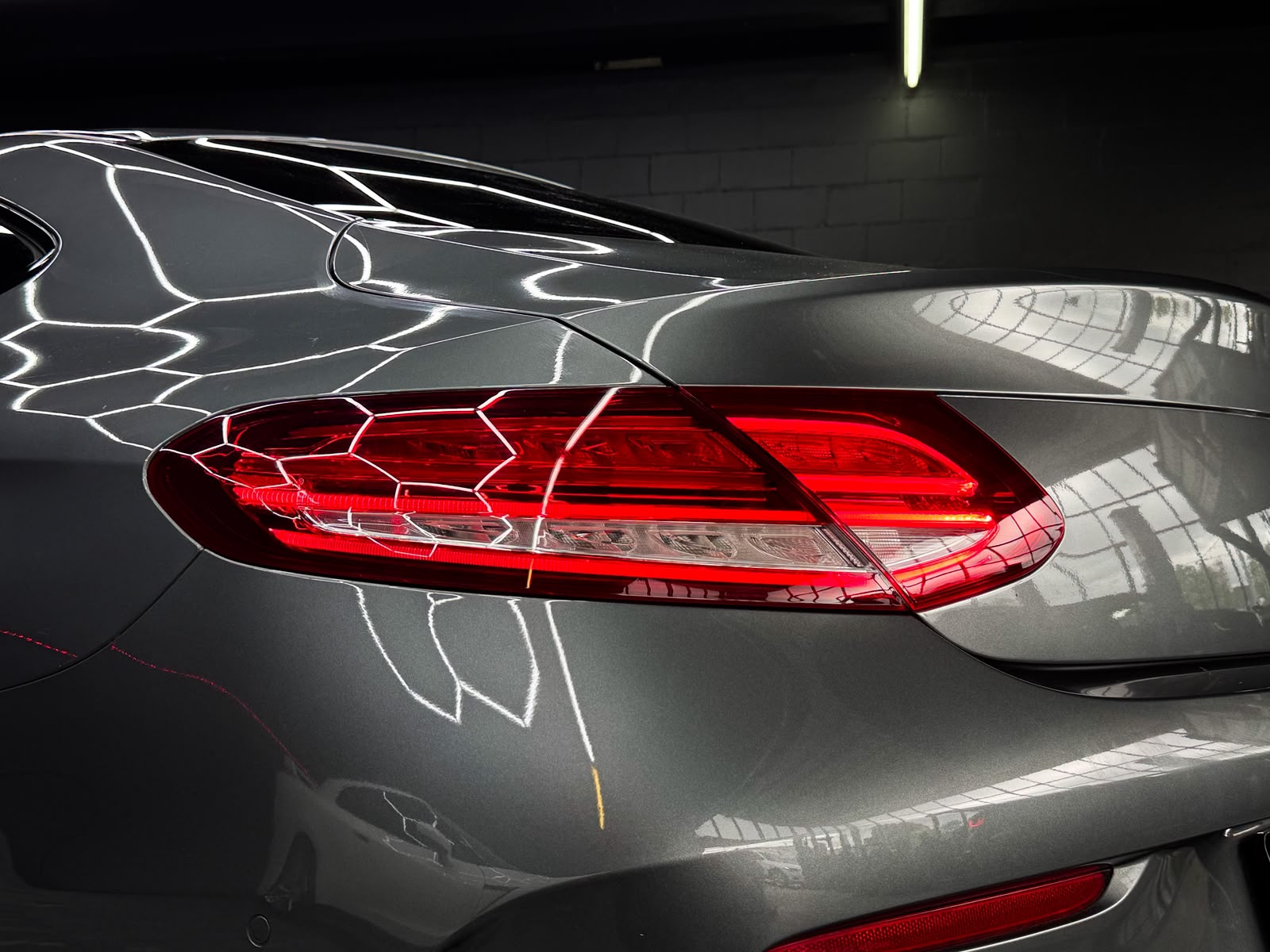 MERCEDES-BENZ C 200 AMG Line Coupé 7G-Tronic-image-7