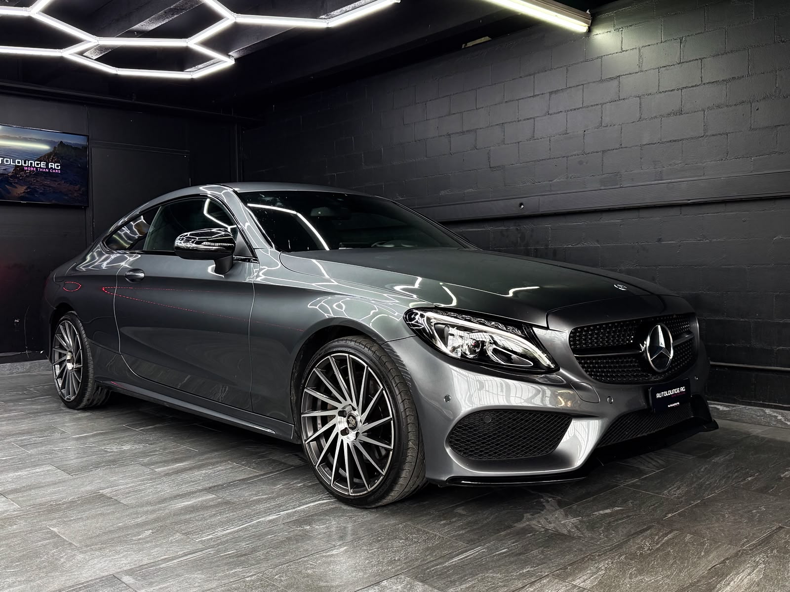 MERCEDES-BENZ C 200 AMG Line Coupé 7G-Tronic-showroom-element-2